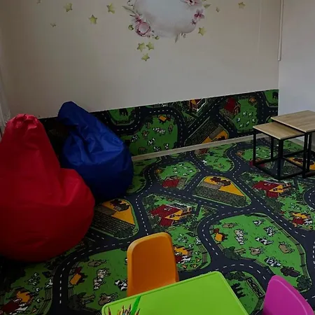 алексік Hotel *