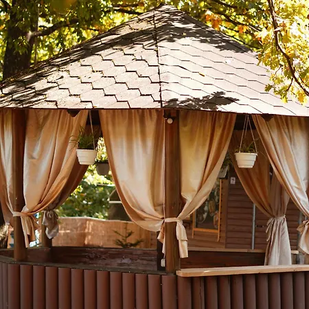 Hotel алексік Truskawiec